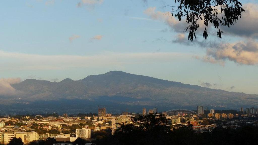 Out Of Bounds Boutique Hotel San Jose  Bagian luar foto